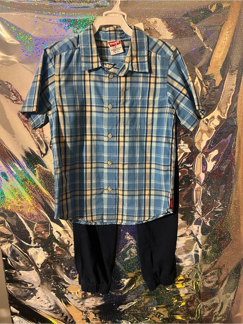 Wrangler Blue and Yellow Plaid Button-Up Shirt